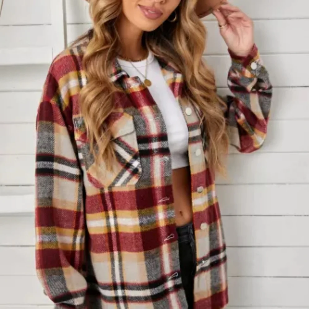 New Geometric Plaid pocketed shacket - Picture 14 of 17